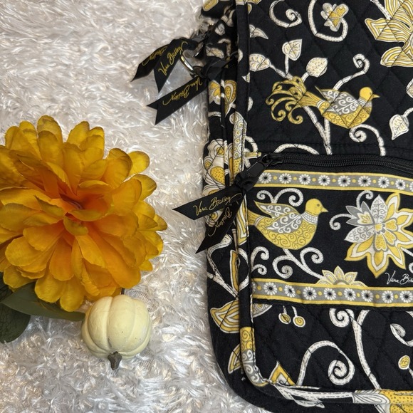 Vera Bradley CLEAN‎ X-Tall Zip Tote Retired Quilted Yellow Bird Crossbody 11x12 - Picture 3 of 9